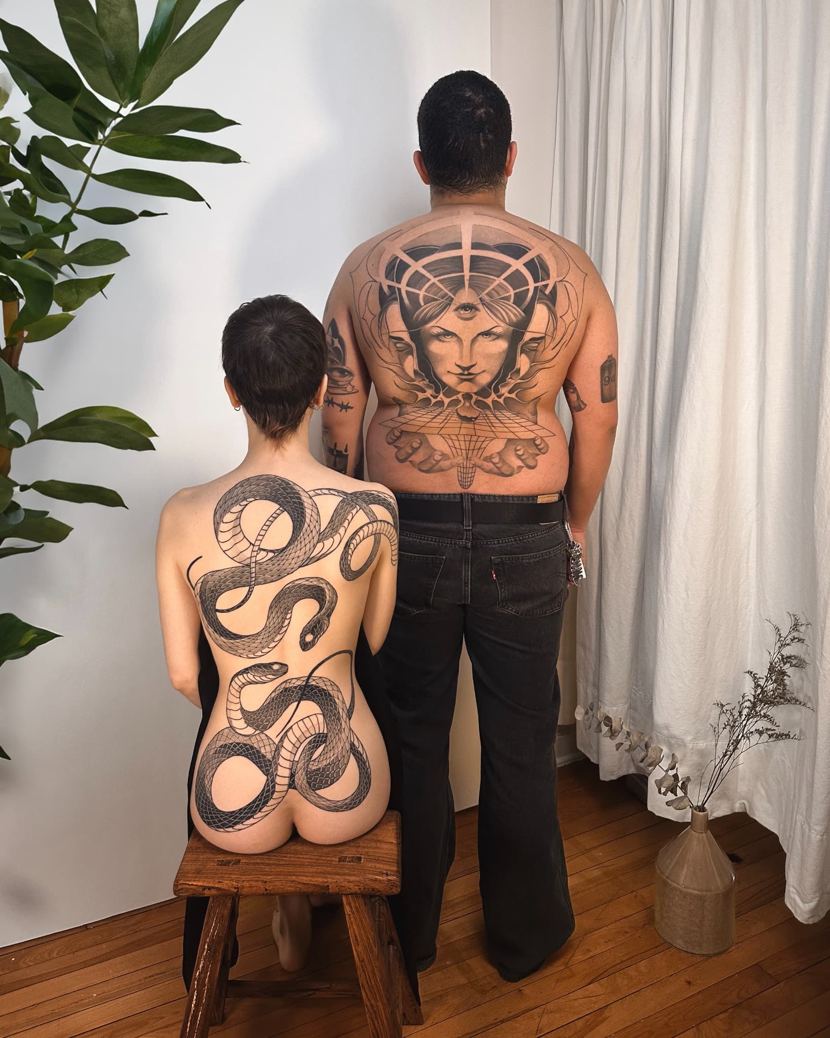 Snake back tattoo by Tonymontattoo in Paris